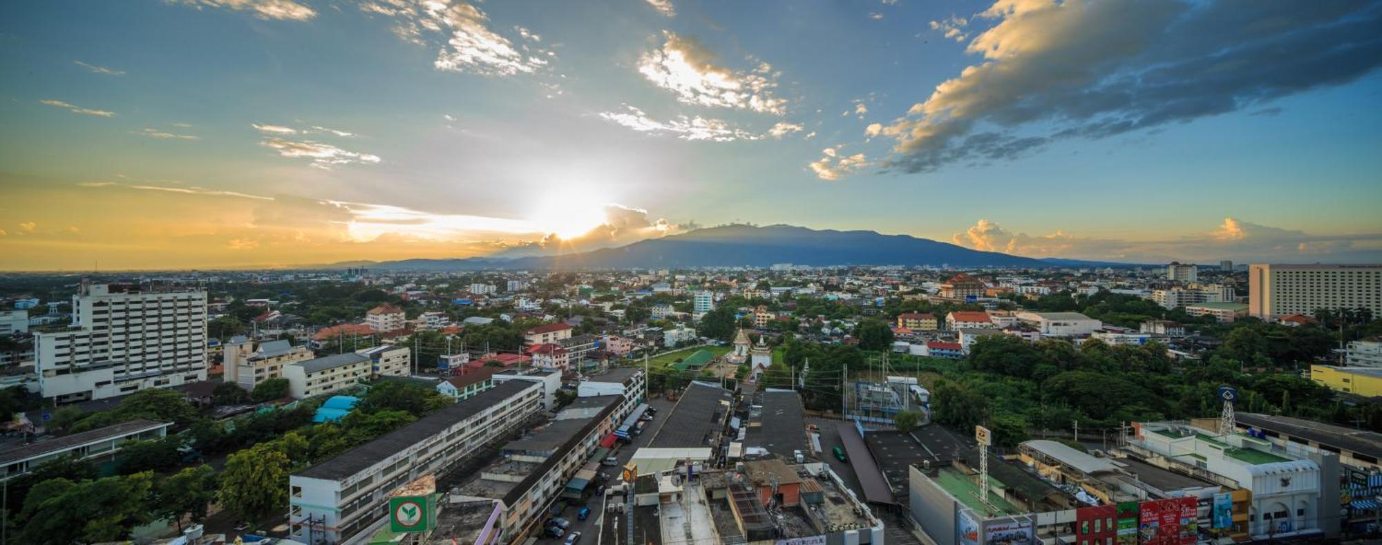 The Astra Chang Khlan Chiang Mai Ngoại thất bức ảnh